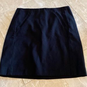 EUC LOFT black pencil skirt size 2